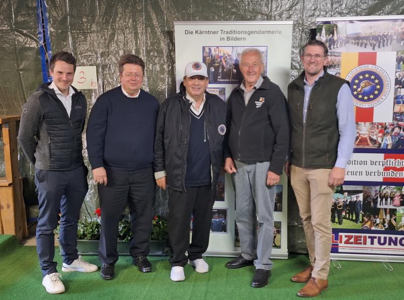 Premiere: Backward-Bowling-Charity 2025